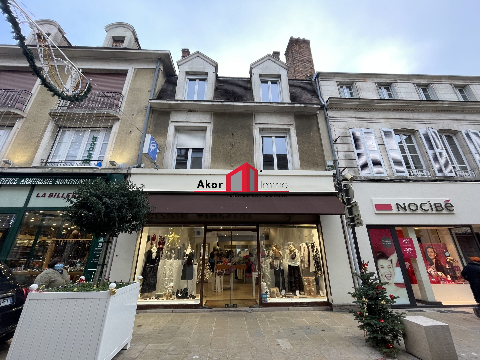 LOCAL COMMERCIAL 50m2 - HYPER CENTRE - AUXERRE